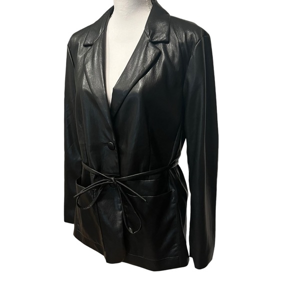 7 For All Mankind Faux Vegan Leather Belted Jacket Blazer Black Size Large - Picture 1 of 16